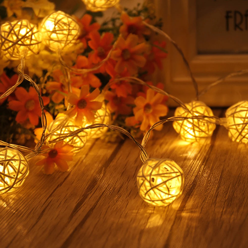 Battery Operated LED Rattan Ball Light 10/20/40